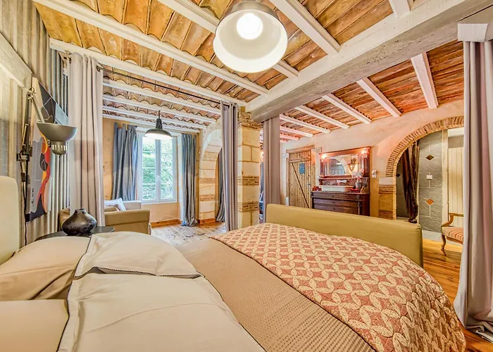 L'orée De Lansot - Romance Bed & Breakfast Noaillan